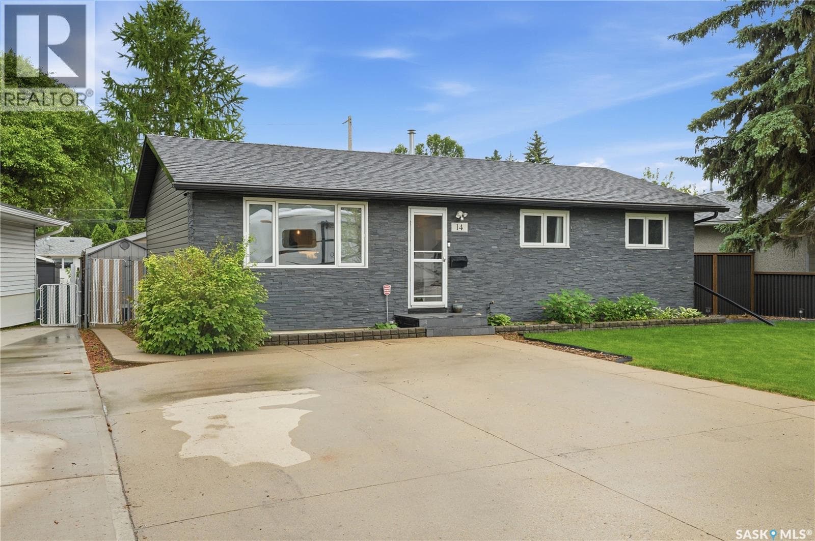 14 Stewart AVENUE