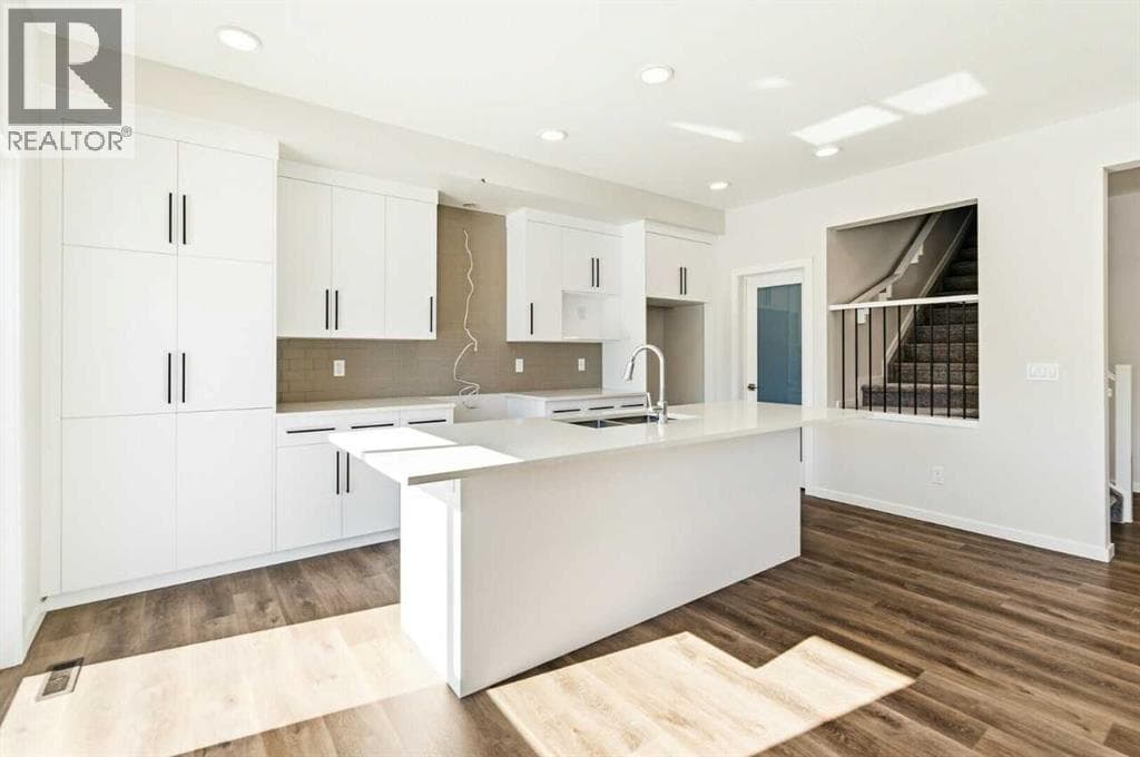 78 Linden Place — photo 3