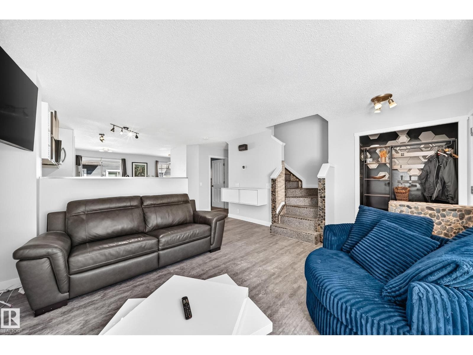 #146 5604 199 ST NW — photo 3
