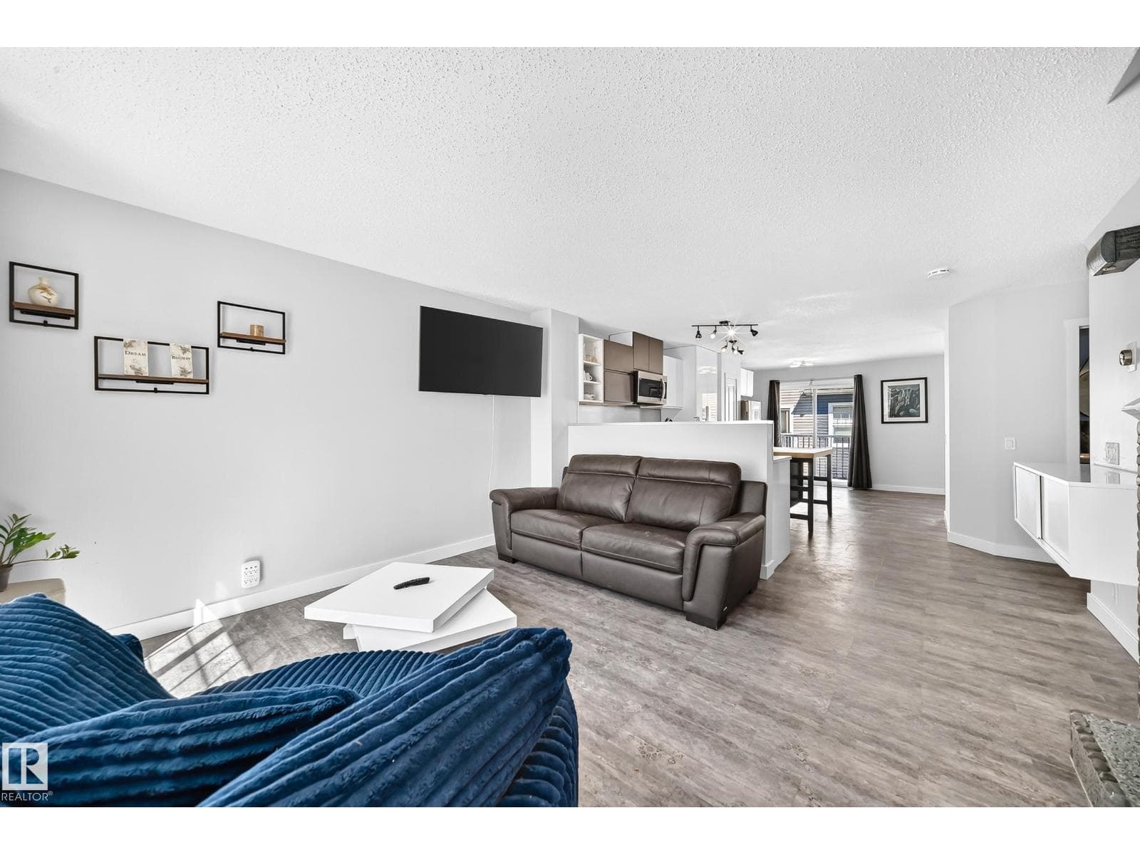 #146 5604 199 ST NW — photo 4