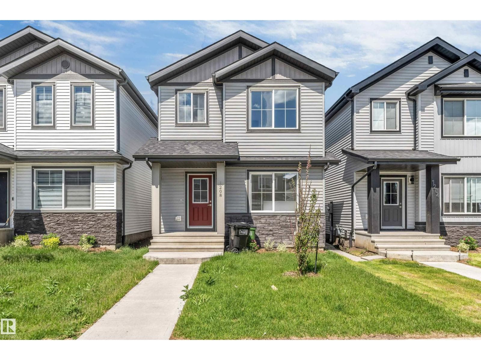 1208 14 AVE NW NW