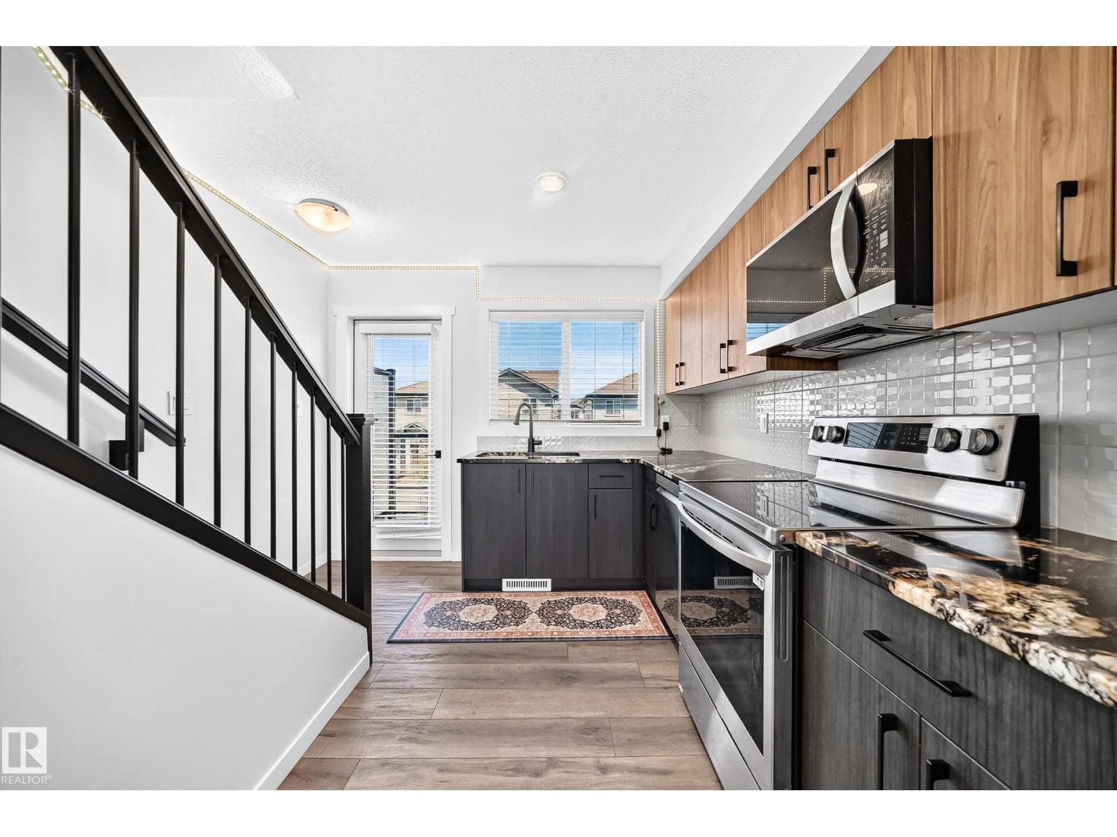 #28 28 1530 TAMARACK BV NW — photo 5