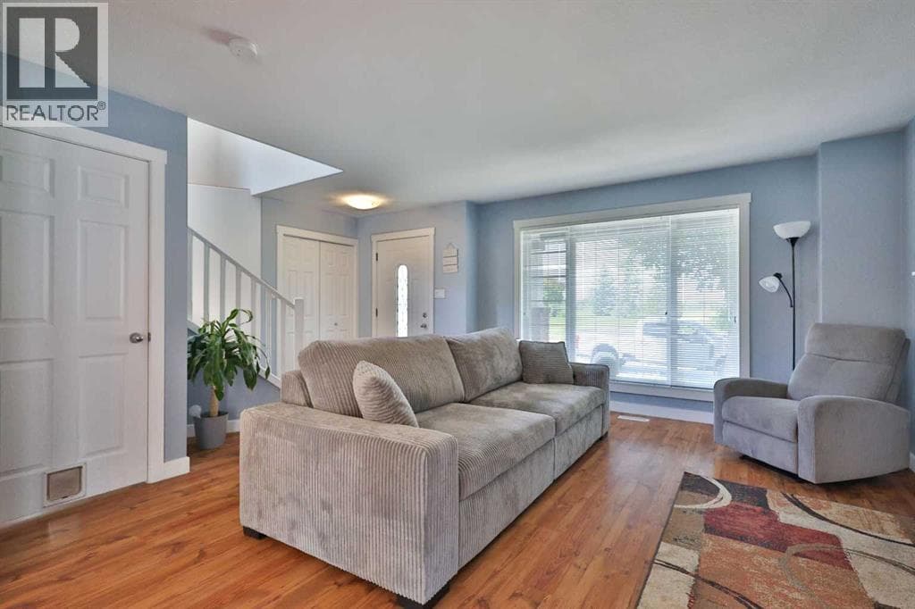 86 Riverstone Boulevard W — photo 3