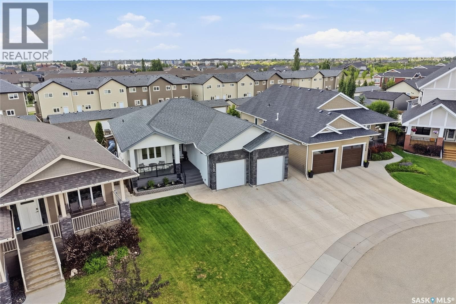 130 Sinclair CRESCENT