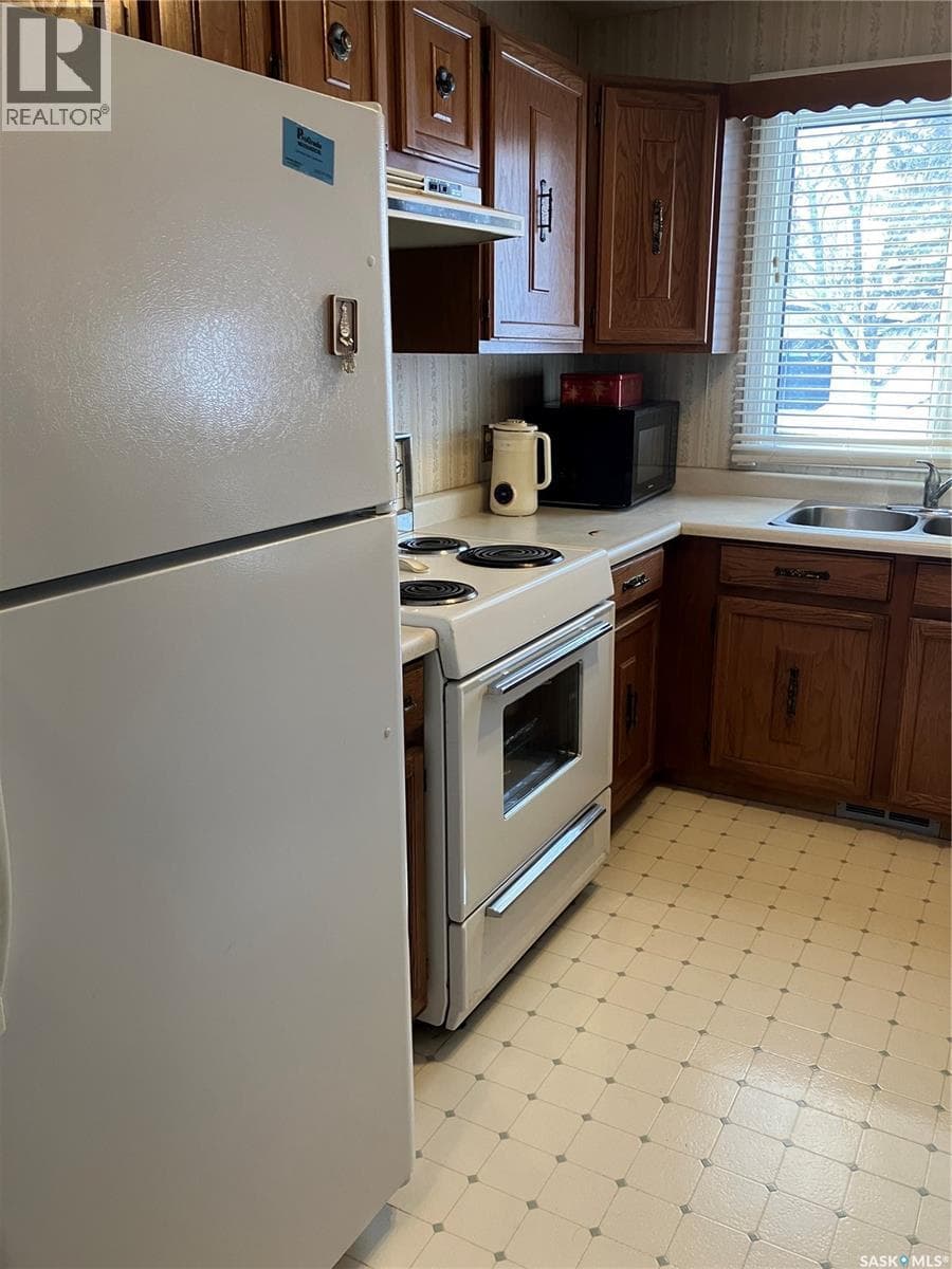 402 3rd STREET NW — photo 5