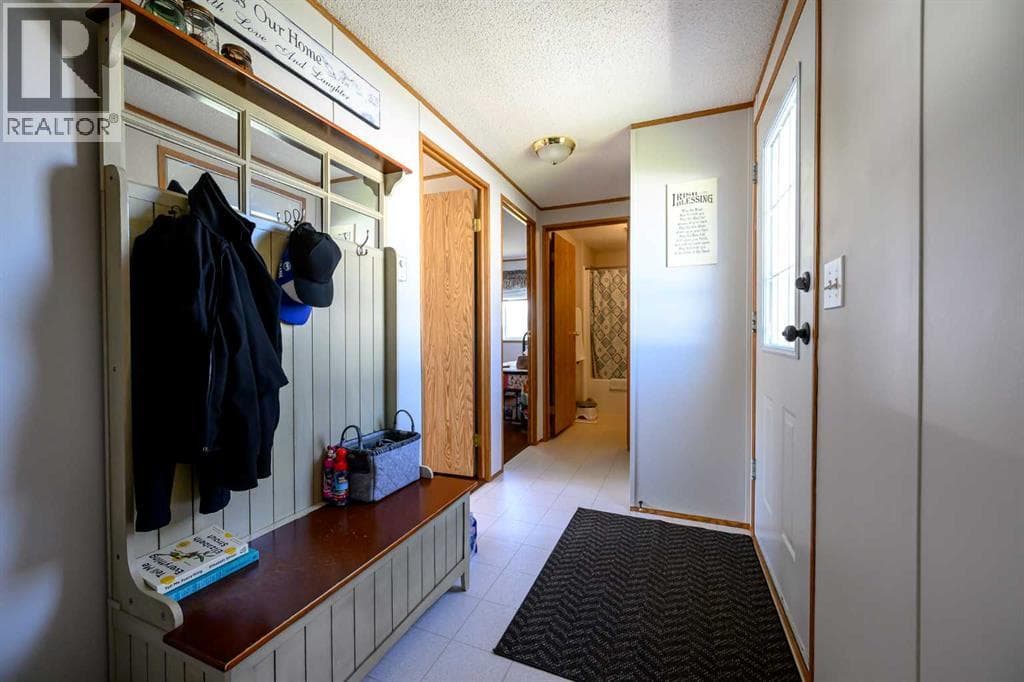 524 Stewart Street — photo 4