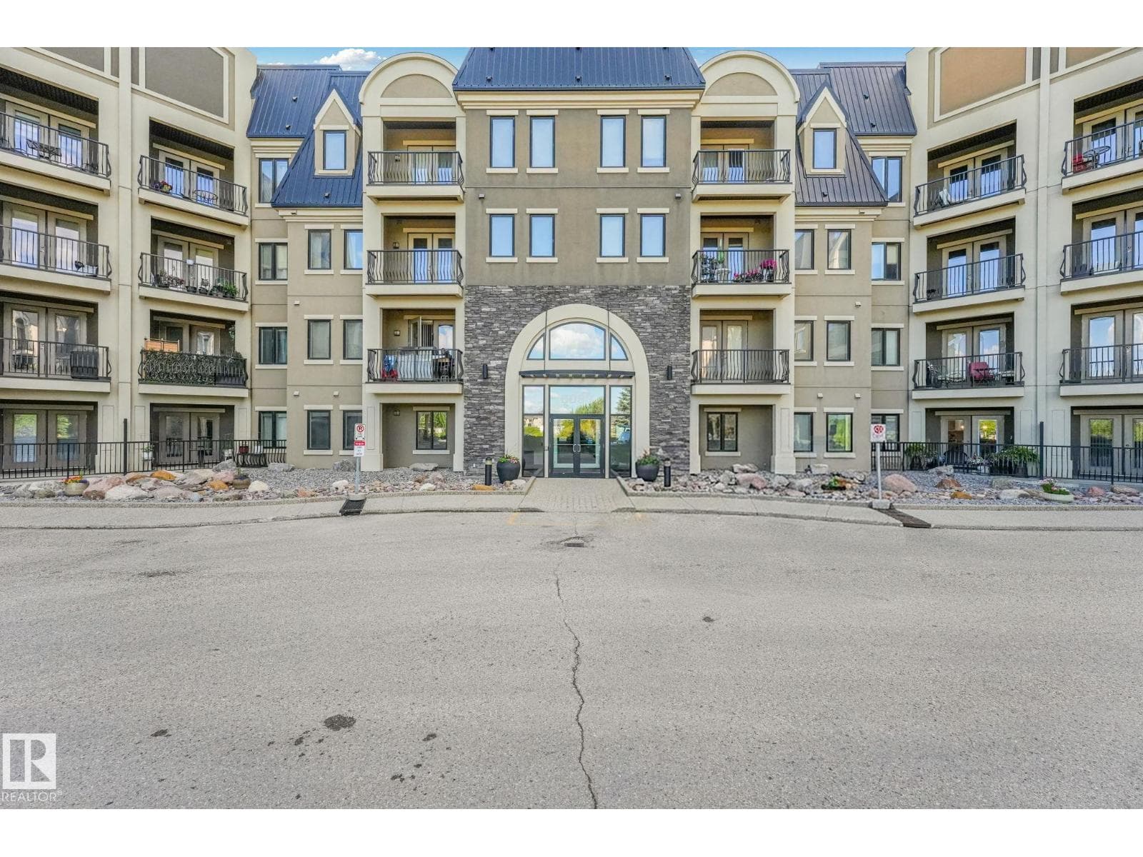 #403 6083 MAYNARD WY NW — photo 4