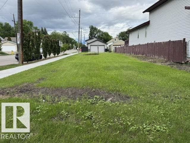 11447 90 ST NW — photo 3