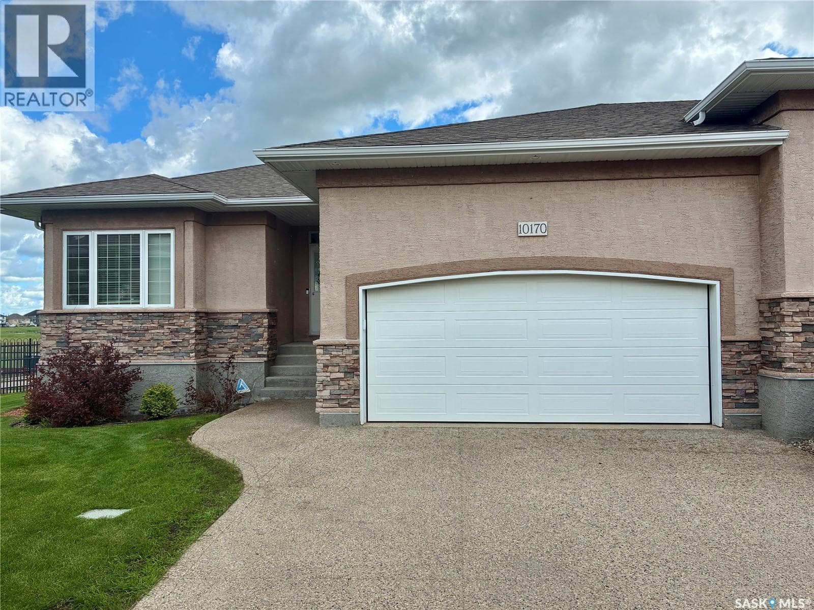 10170 Wascana ESTATES — photo 2