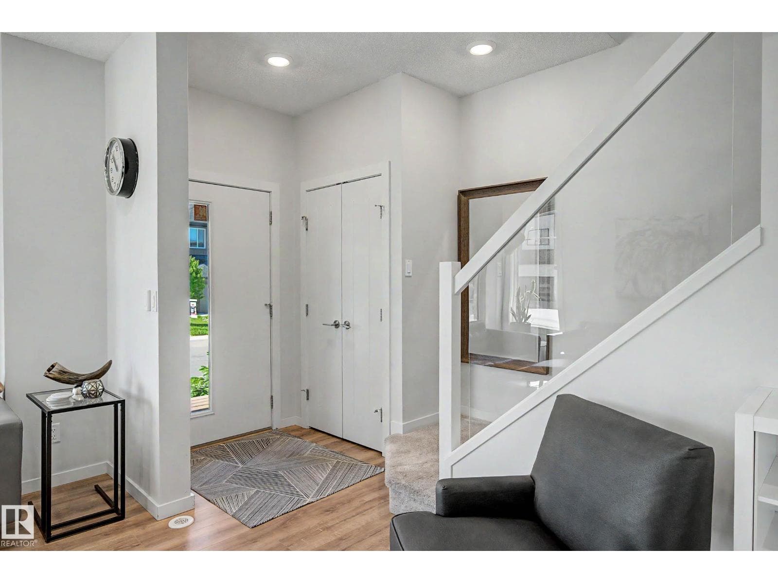 2451 KELLY CIRCLE SW — photo 2