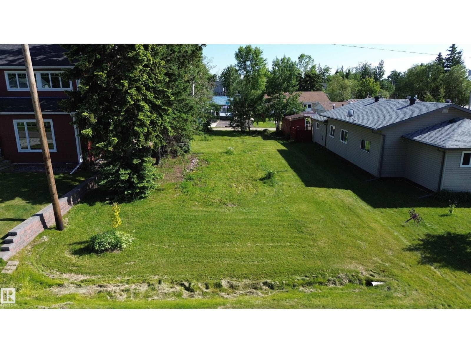 4728 44 ST