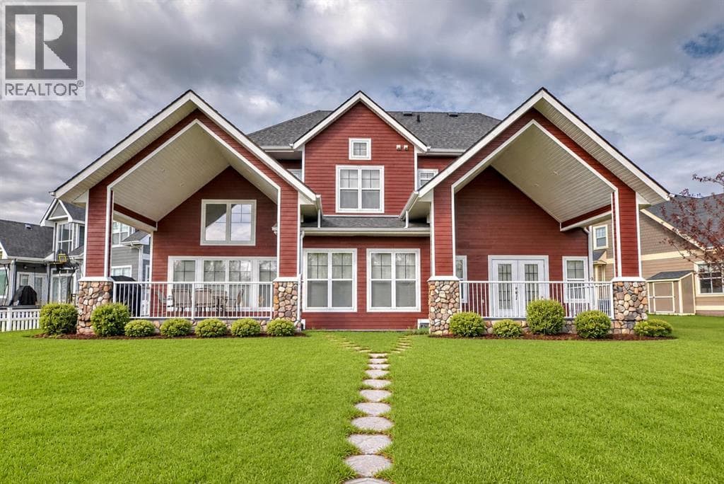 559 Summer Crescent