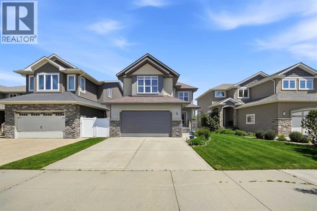 16 Viscount Drive S — photo 2