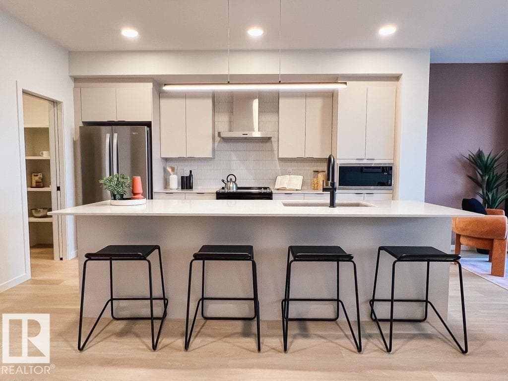 1564 Keswick DR SW — photo 3