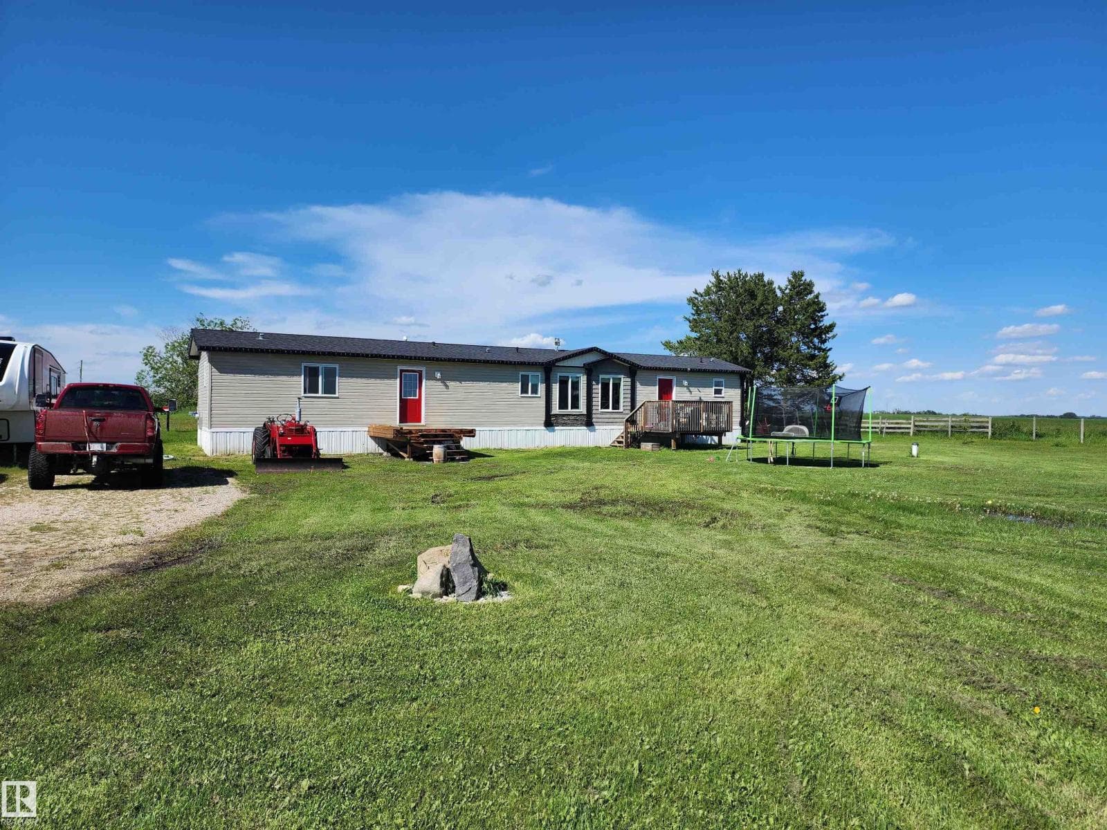 1232 TWP ROAD 512 — photo 2