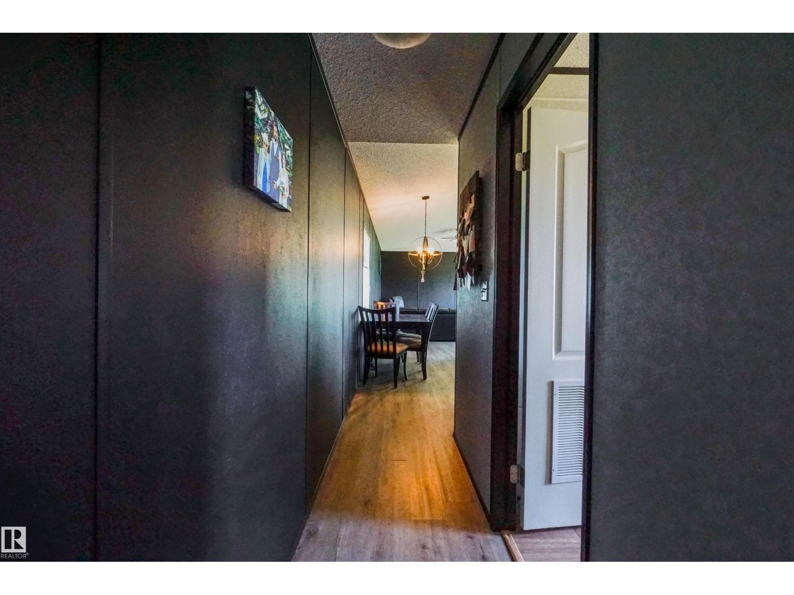 1232 TWP ROAD 512 — photo 4