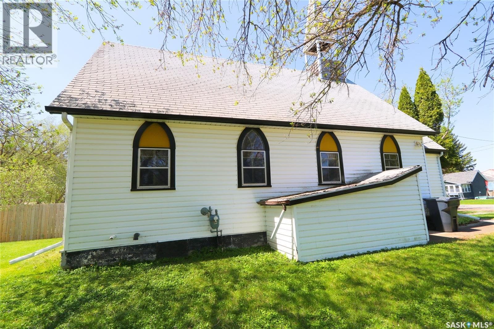 400 commercial STREET — photo 4