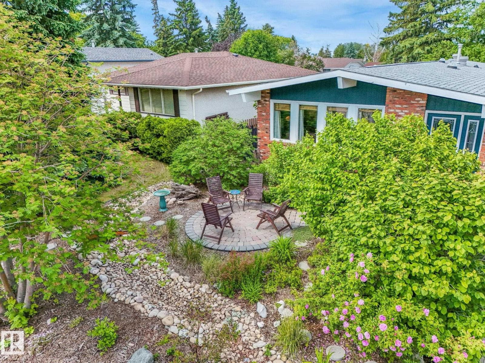 32 Malvern DR — photo 4