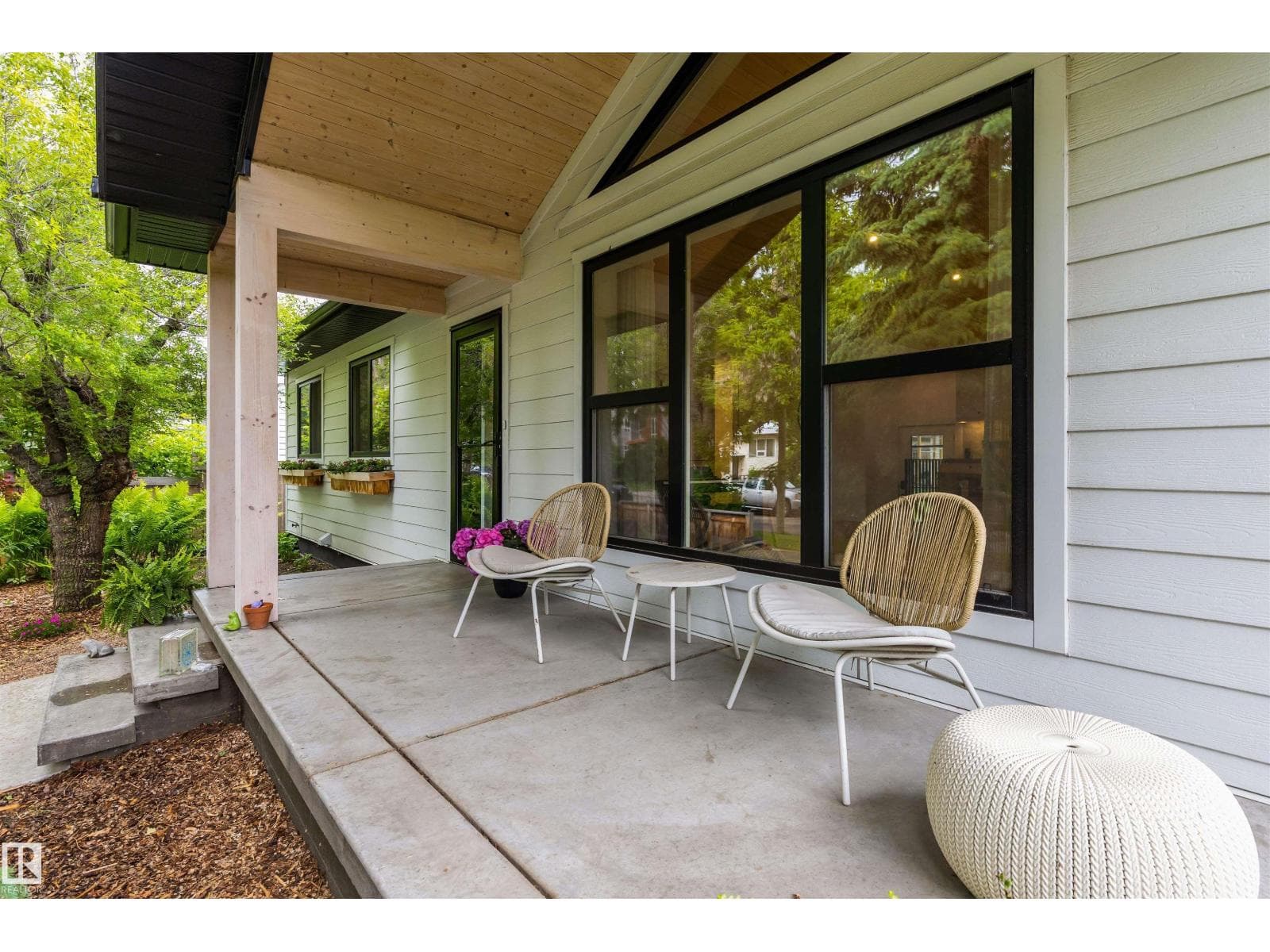 12 BELMONT DR — photo 3