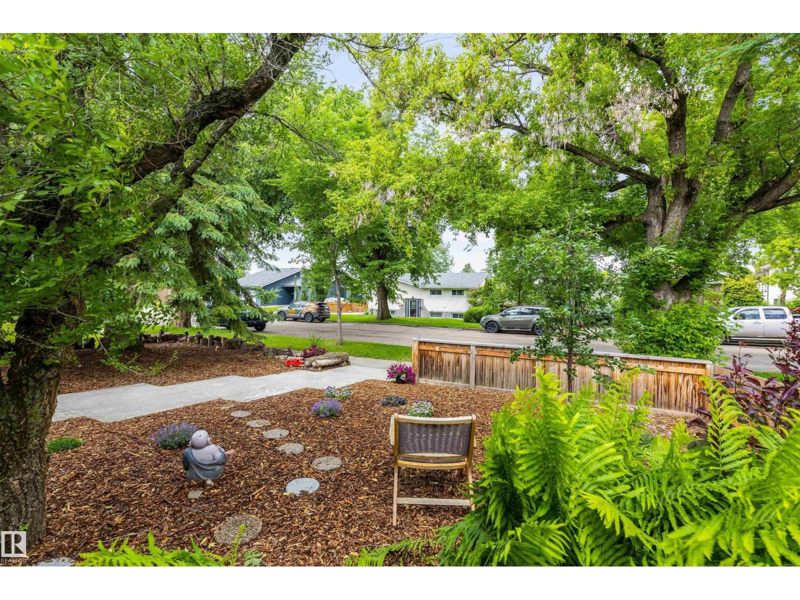 12 BELMONT DR — photo 4