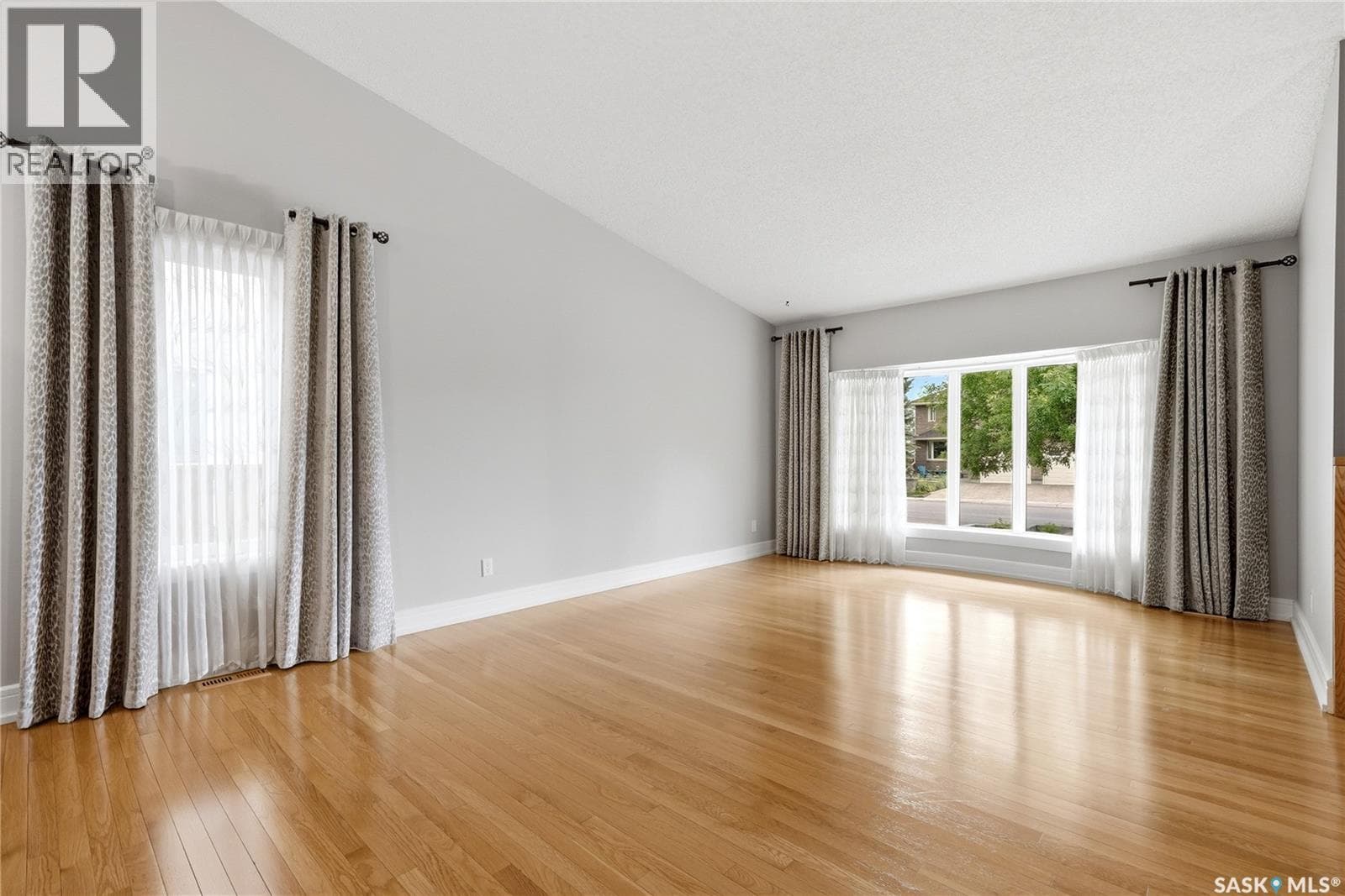 1010 Wascana HIGHLANDS — photo 4