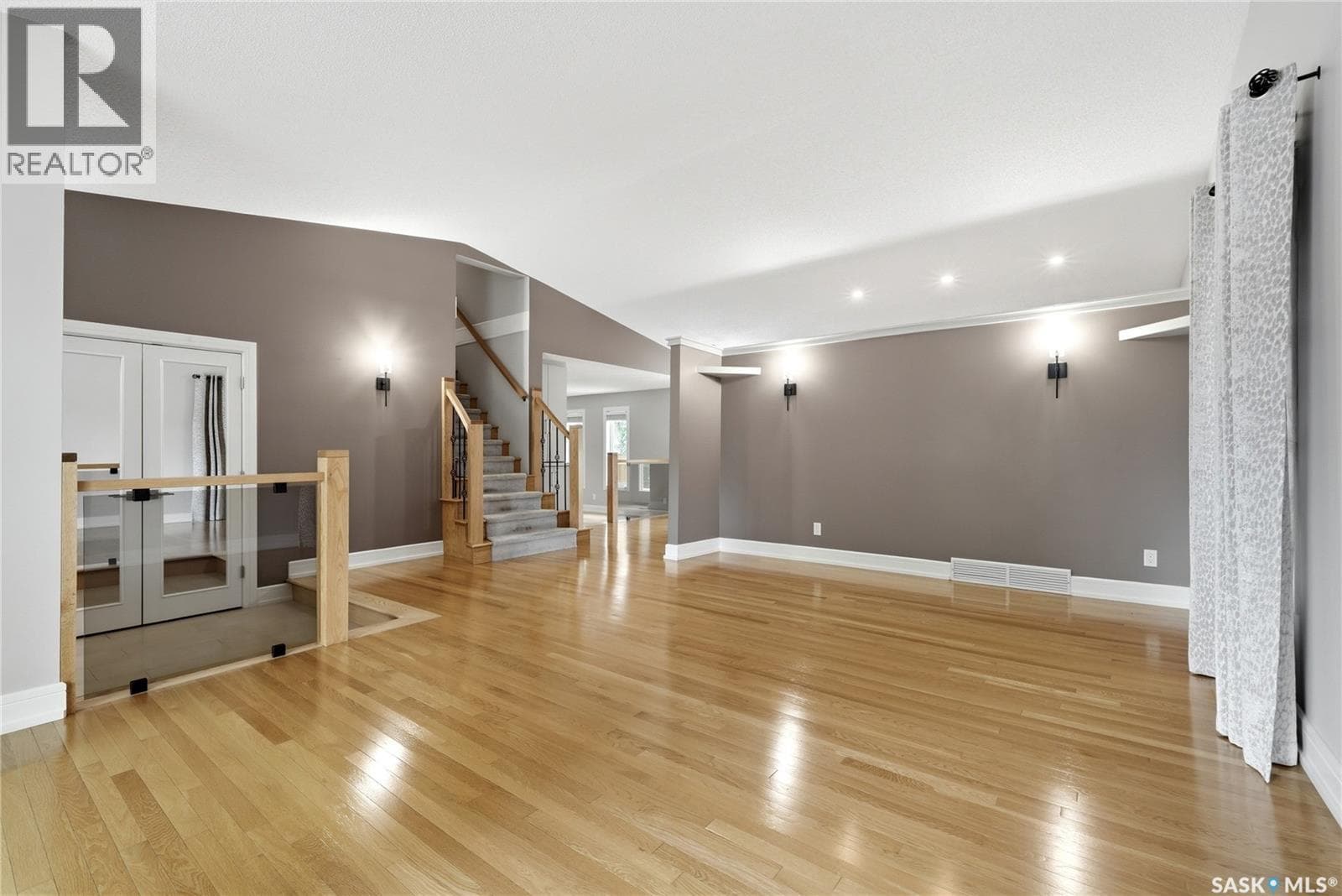 1010 Wascana HIGHLANDS — photo 5