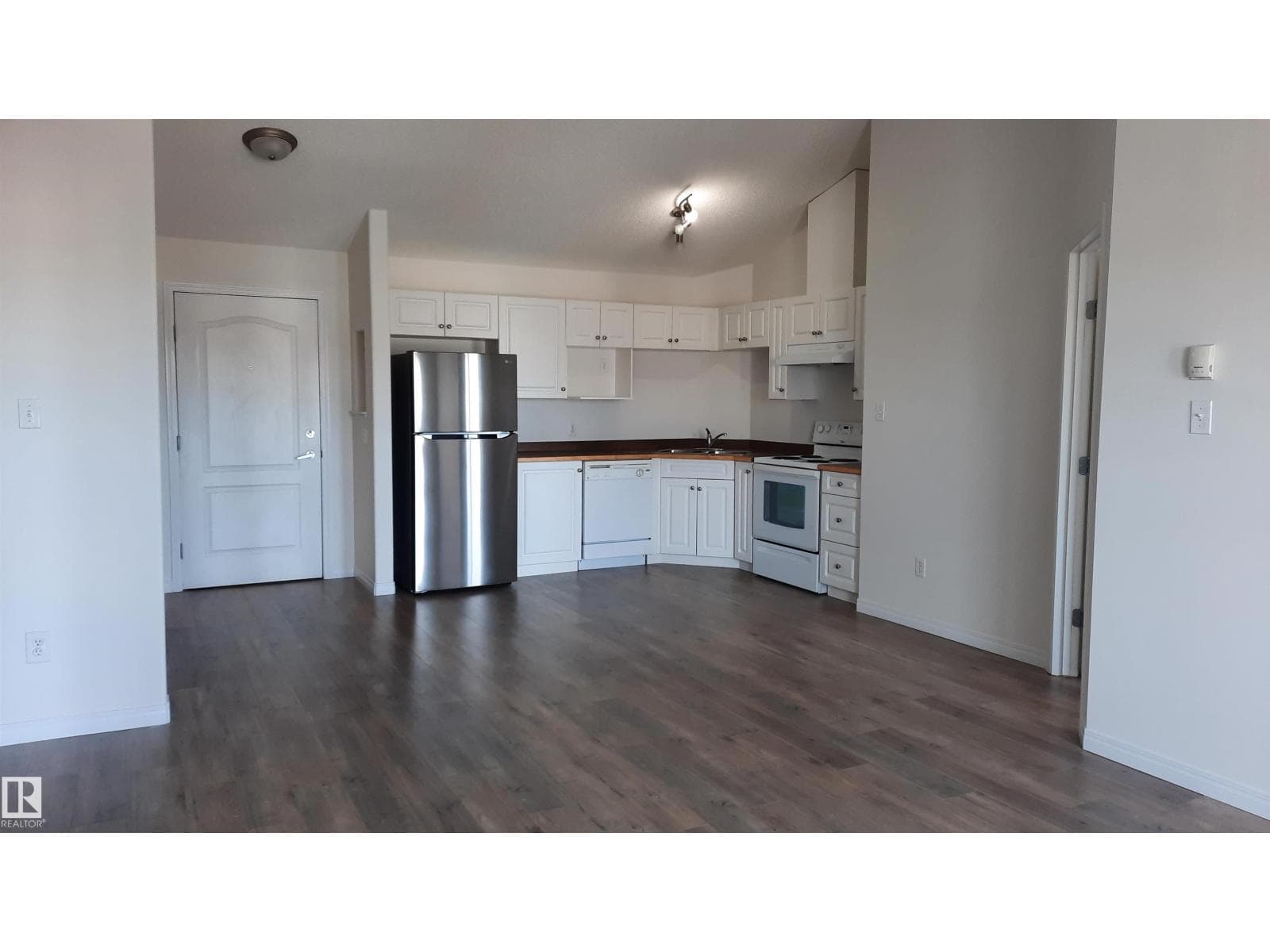 #423 5340 199 ST NW — photo 4