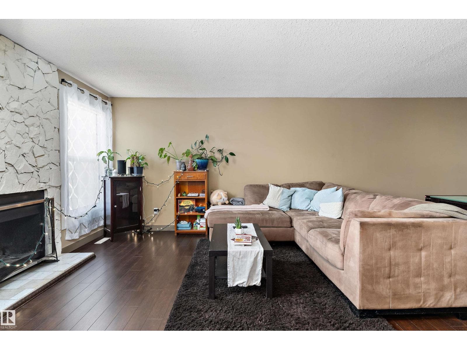 1128 KNOTTWOOD RD E NW — photo 5
