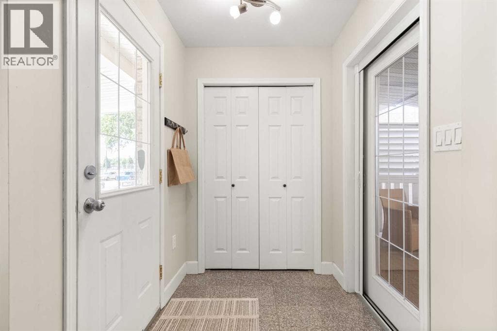 890 Hargrave Way NW — photo 5