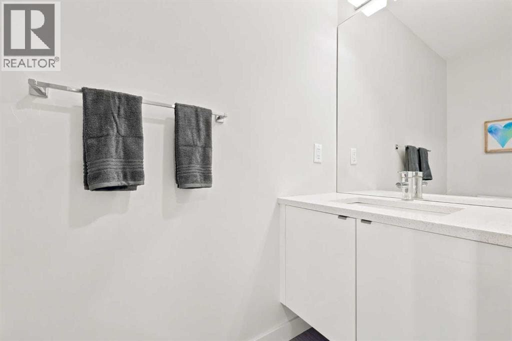 105 Bow Grove NW — photo 4