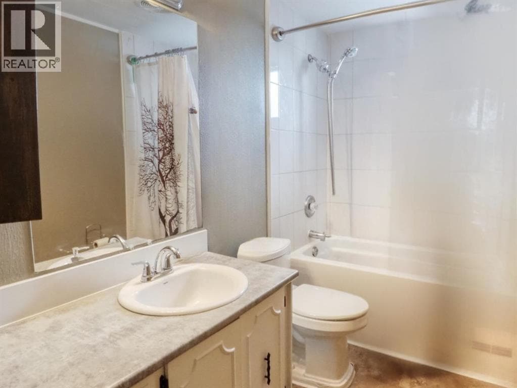 62 Parkland Drive — photo 3
