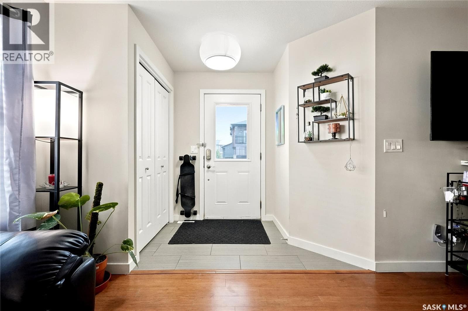 909 1015 Patrick CRESCENT — photo 4