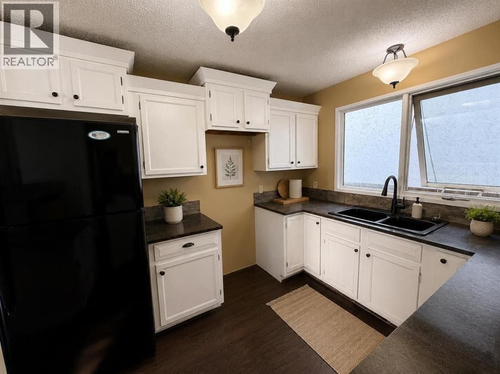185 Pensacola Court W — photo 2