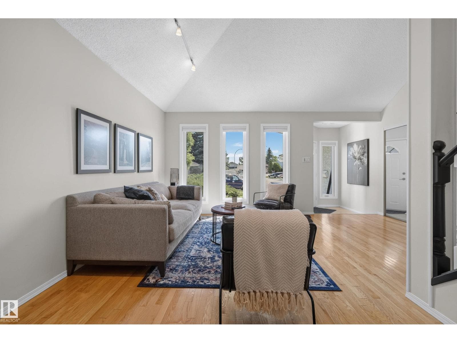 40 CARMEL RD — photo 3