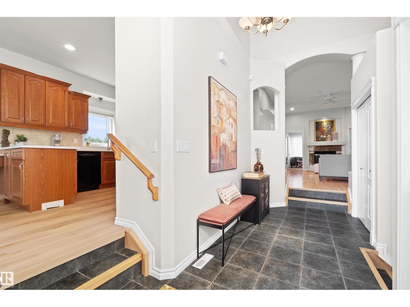 922 WALLBRIDGE PL NW — photo 4