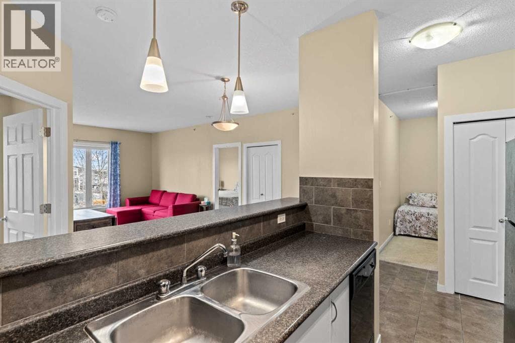 2 bed 2 bath single family at 1404, 604 East Lake Boulevard NE — $249,900 — photo 6