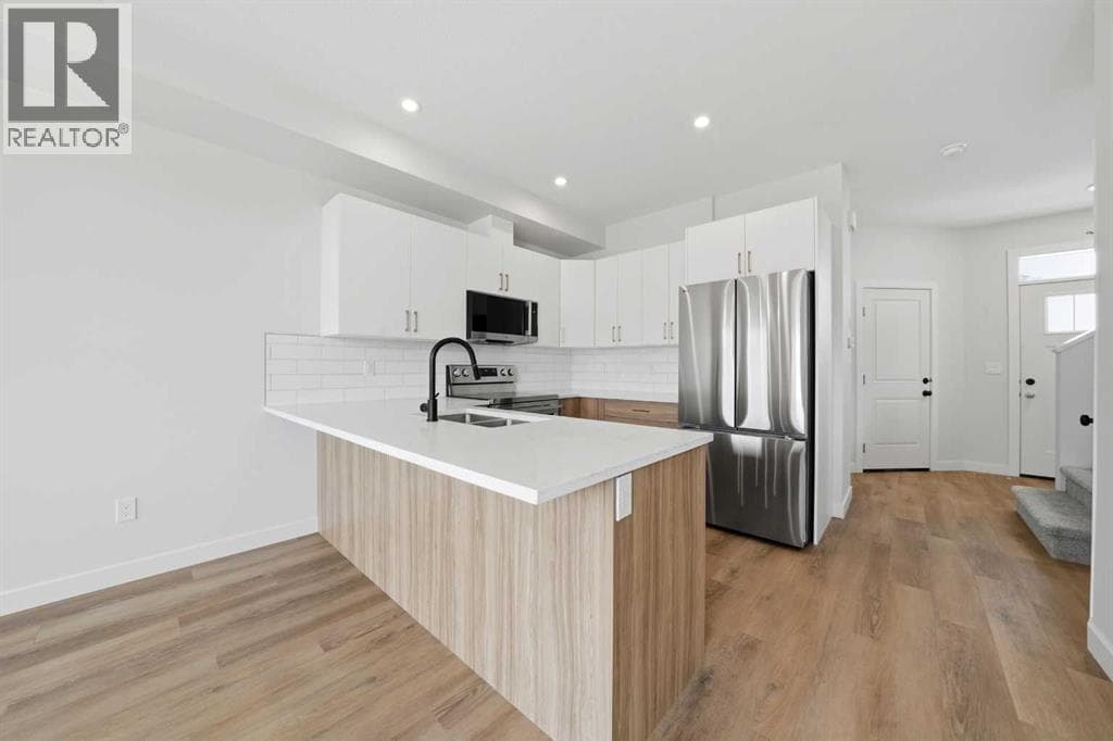 81 Pinnacle Close — photo 4