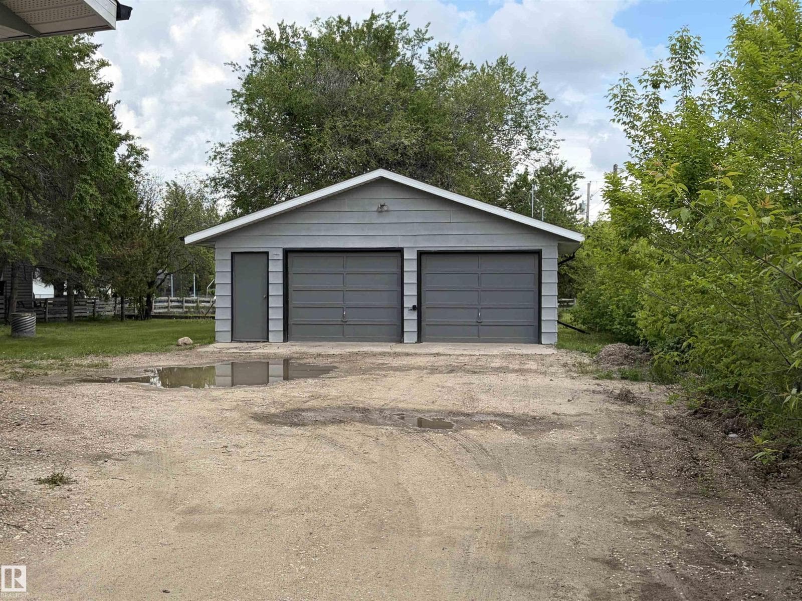 #405 61314 RR 463 — photo 2