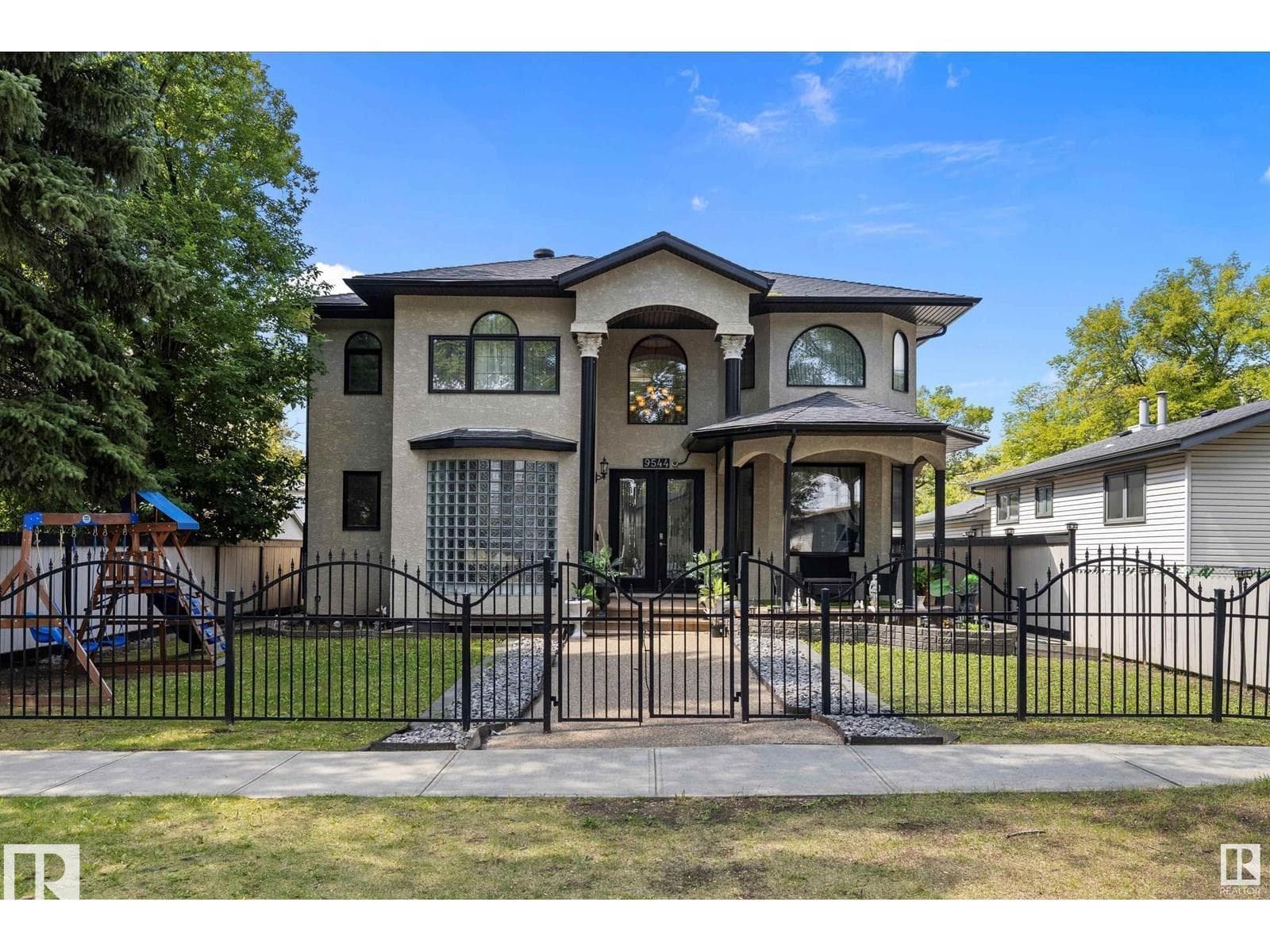 9544 154 ST NW