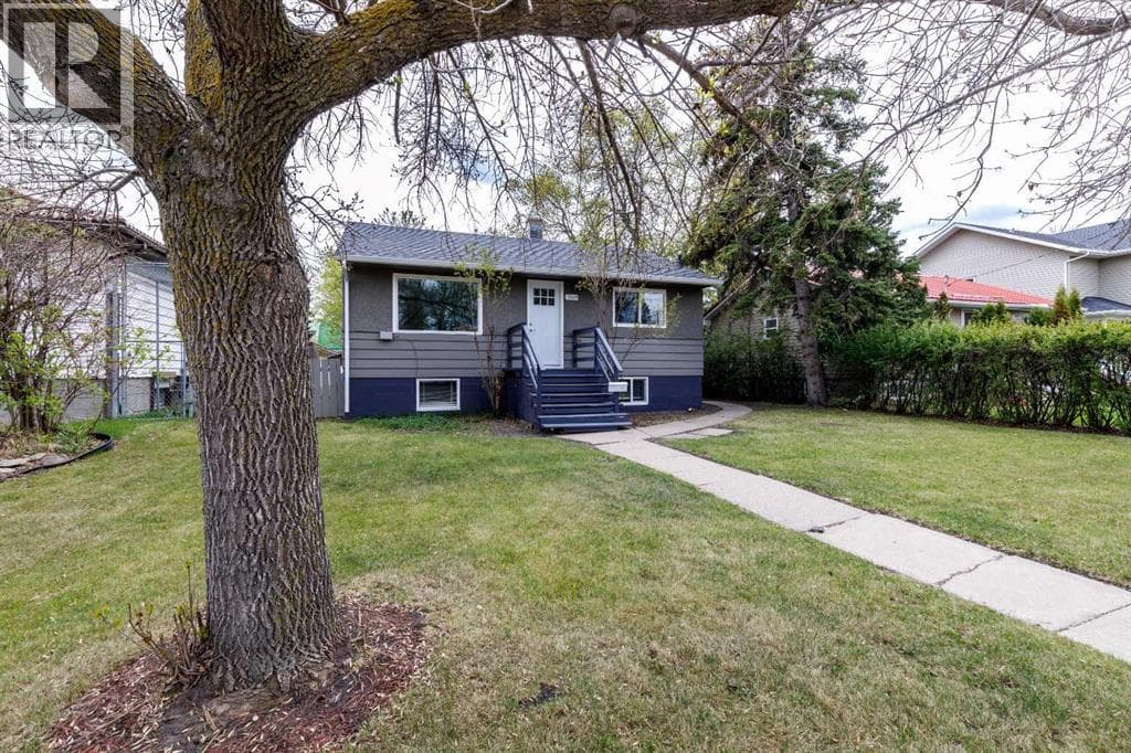 3905 46 Street — photo 3