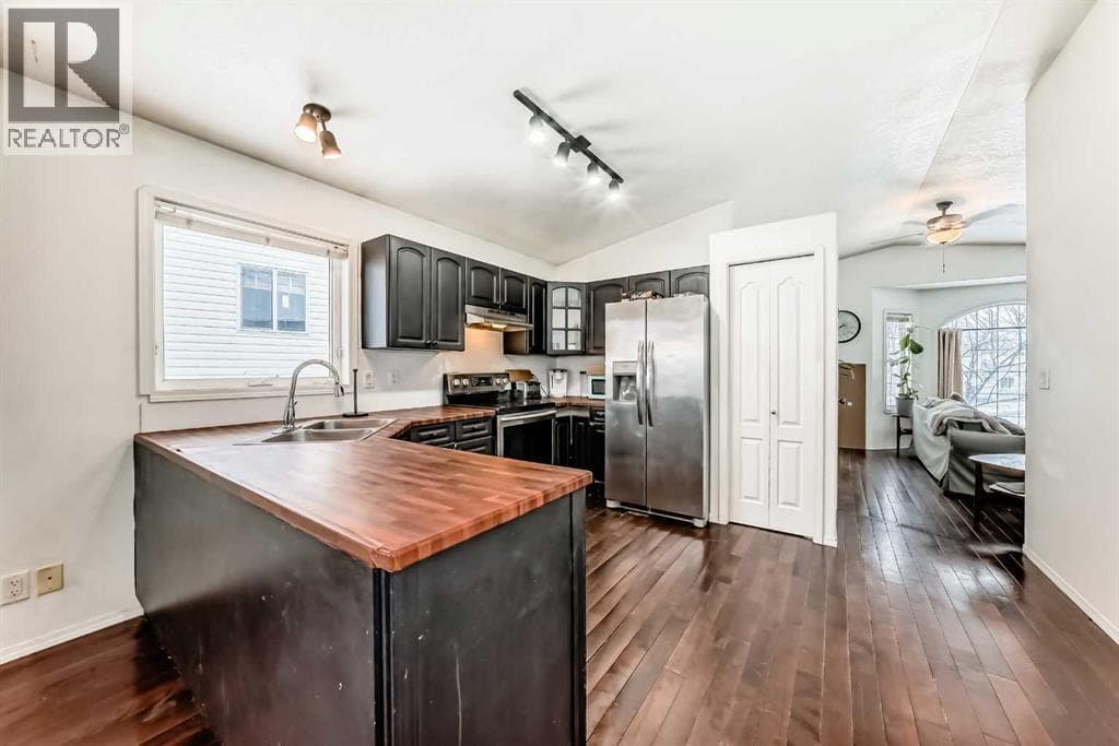 29 Duval Crescent — photo 3