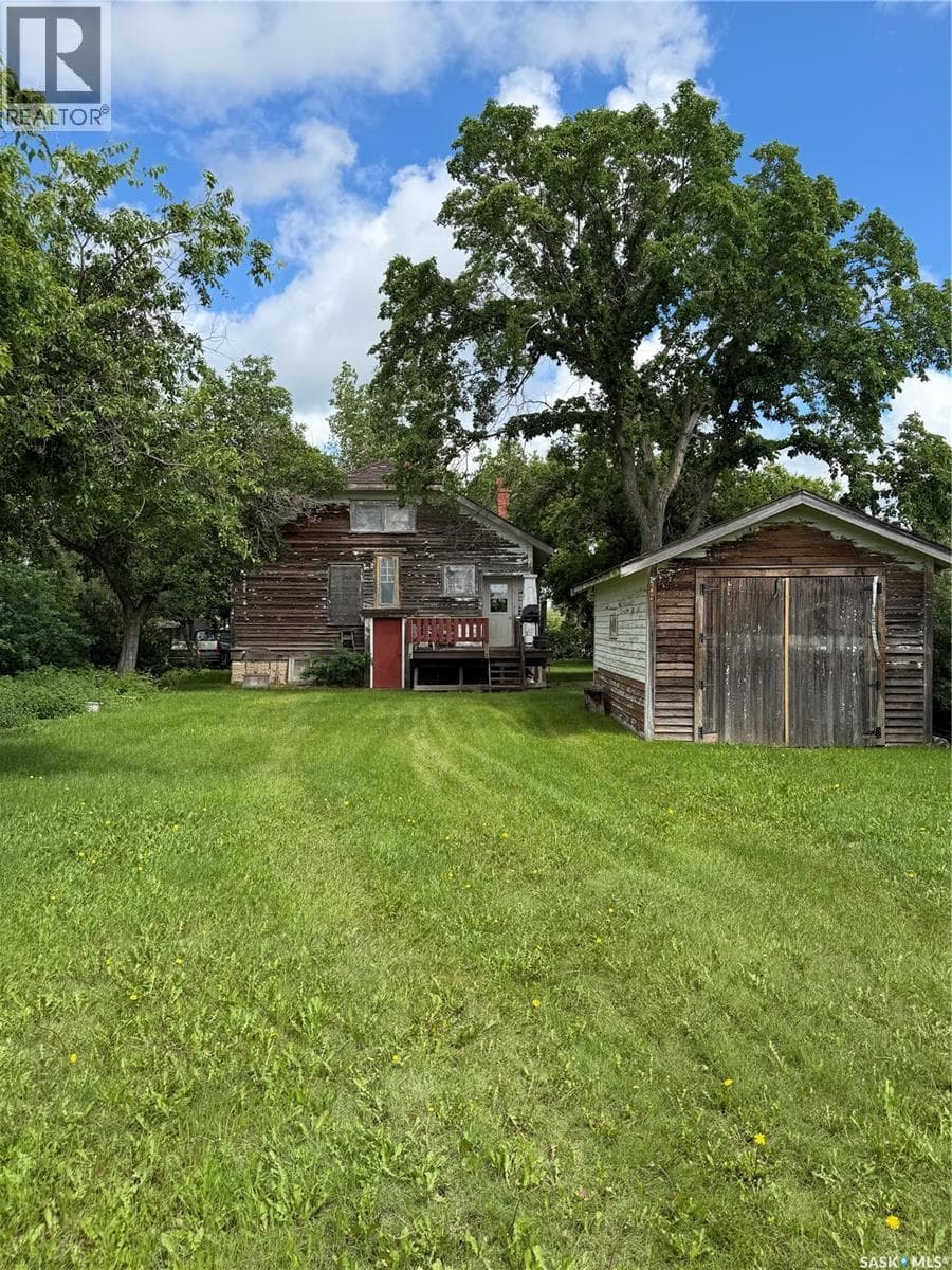 122 Farm AVENUE — photo 2