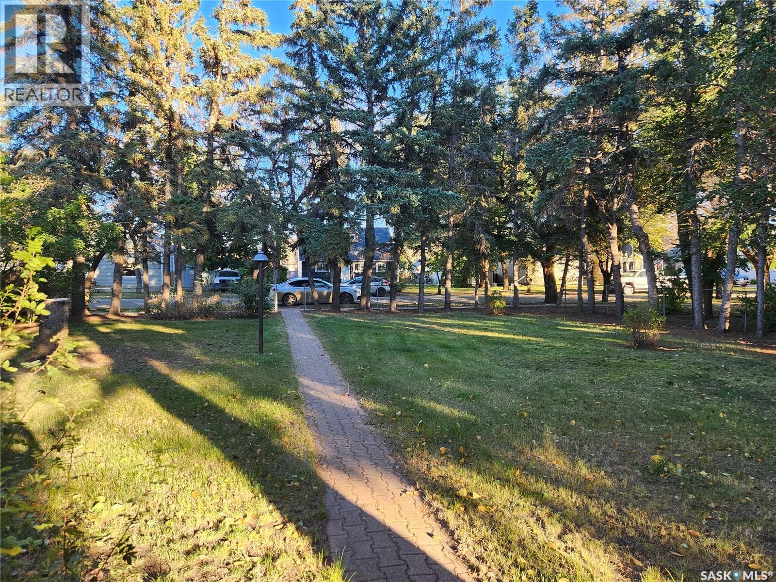 308 Pangman STREET — photo 3