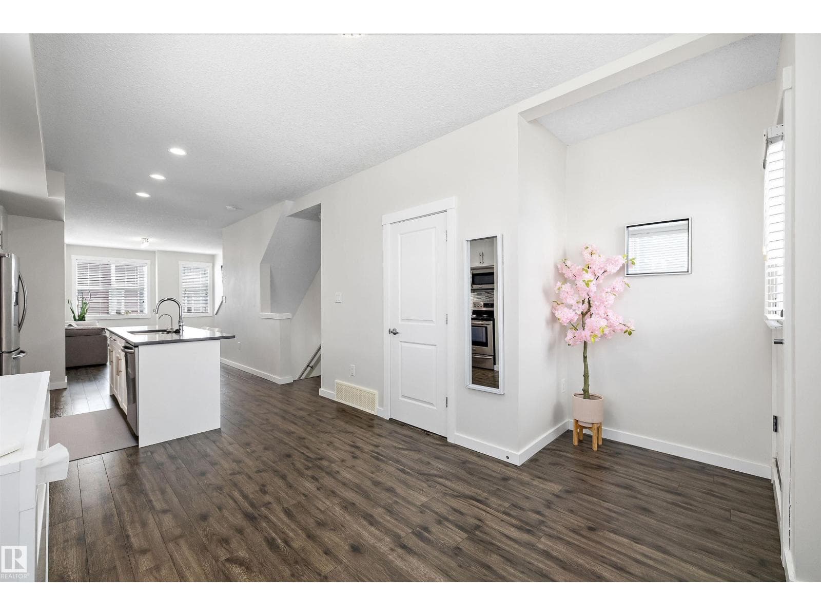 #117 903 CRYSTALLINA NERA WY NW — photo 5