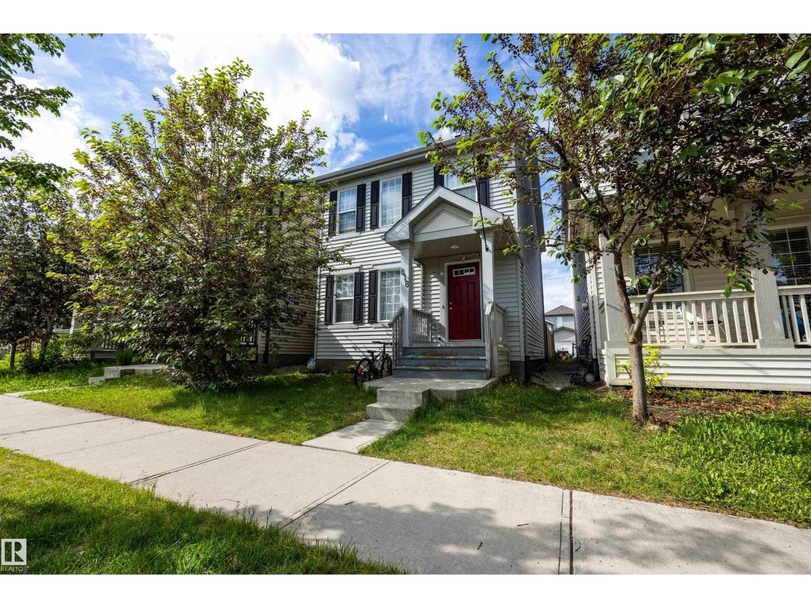 818 EAGLESON LINK NW