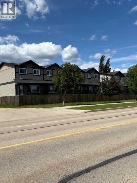 8 Anderson Close — photo 2