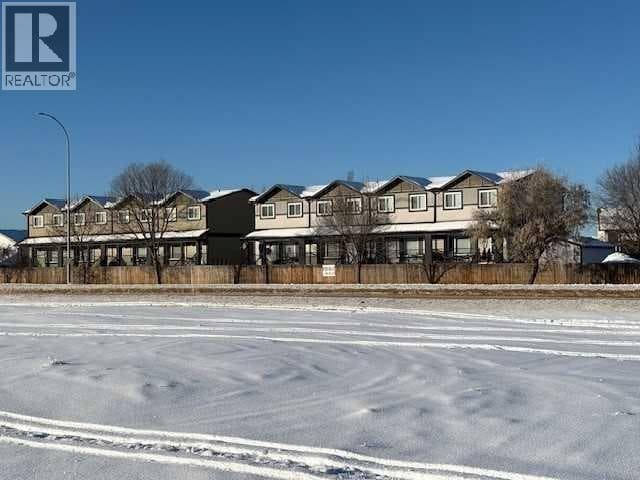 8 Anderson Close — photo 3