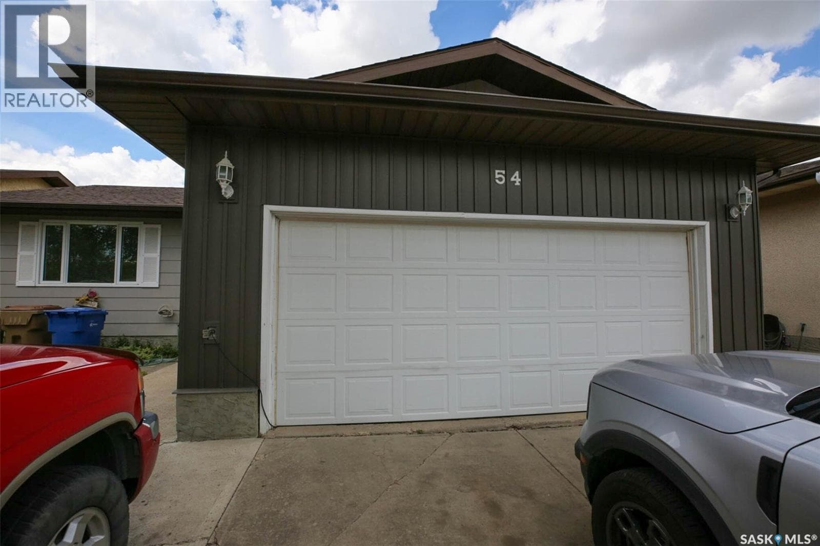 54 Springstein AVENUE