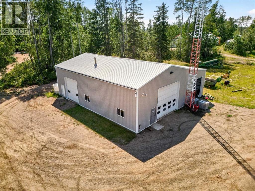 15176 TWP RD 1052 — photo 3