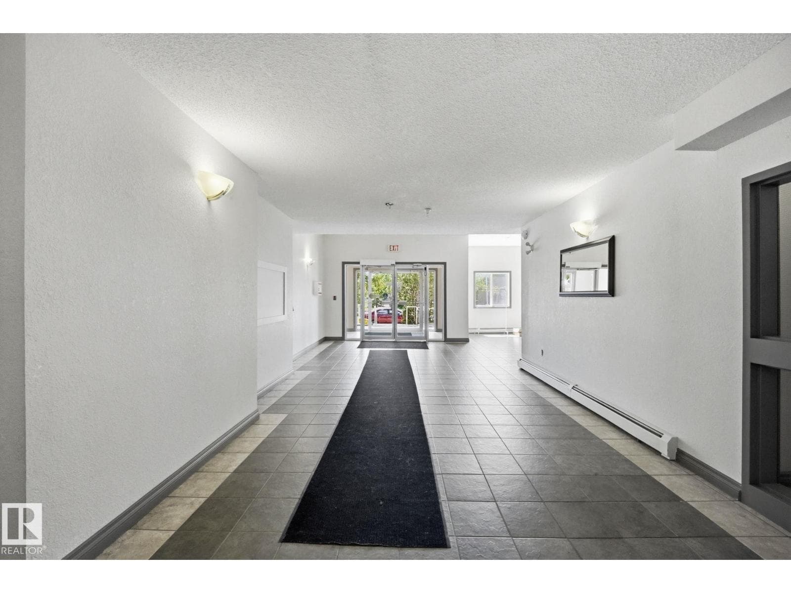 #105 11446 40 AV NW NW — photo 4